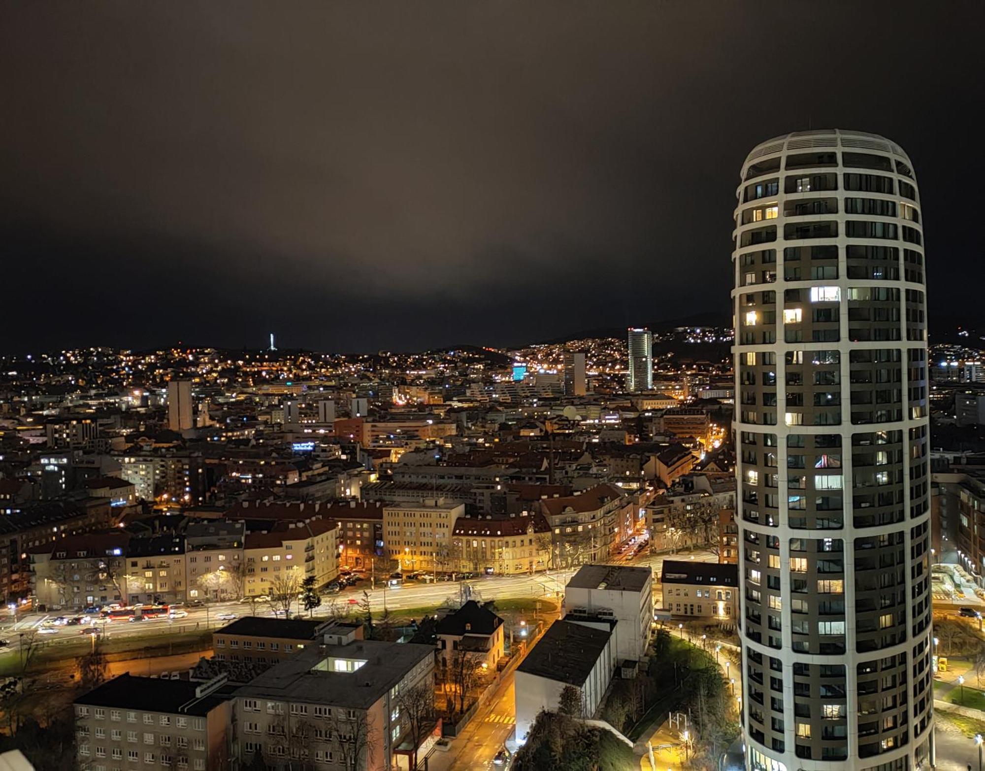 Апартаменти Sag Romantic 22 Floor Panorama Free Parking Free Wifi